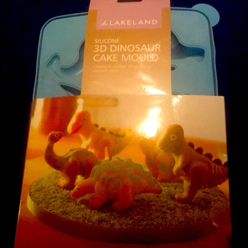 Dinosaur cake moulds 3D